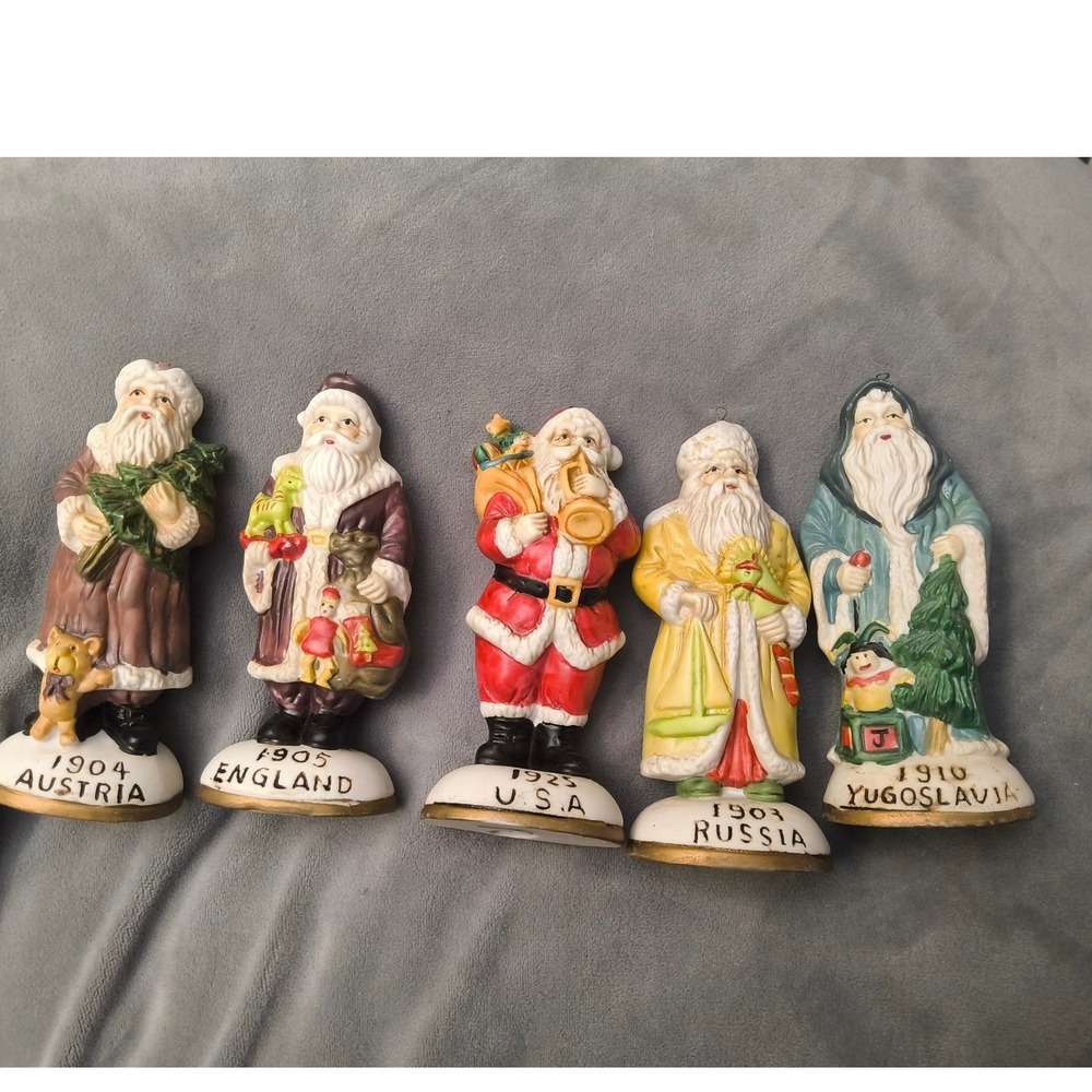 Vintage ceramic Santas from Around the World